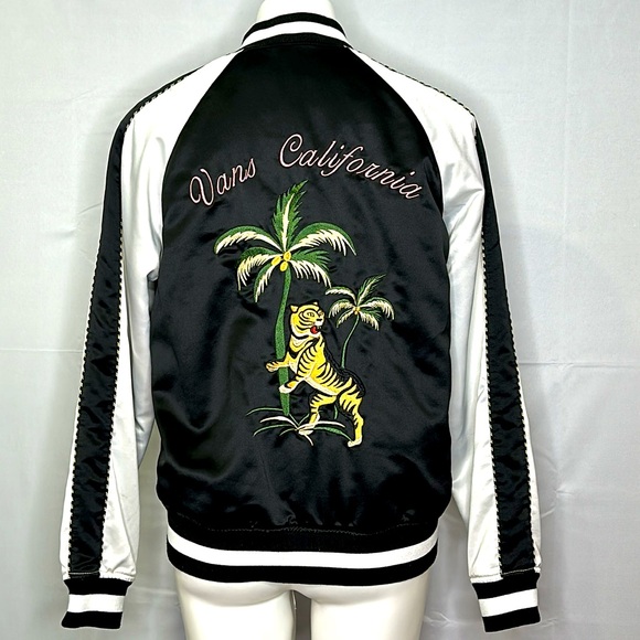 VANS Souvenir Satin Embroidered Jacket with Tigers and Palm Trees Black Size M - Picture 4 of 15
